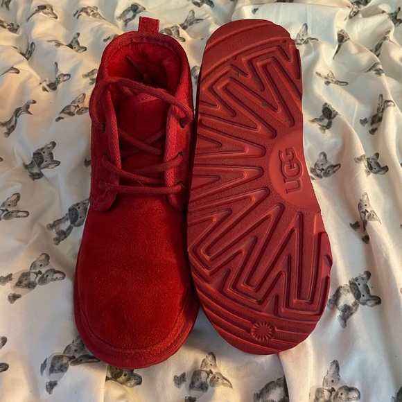 Ugg Red Neumel Boot Size 5 - Picture 3 of 3